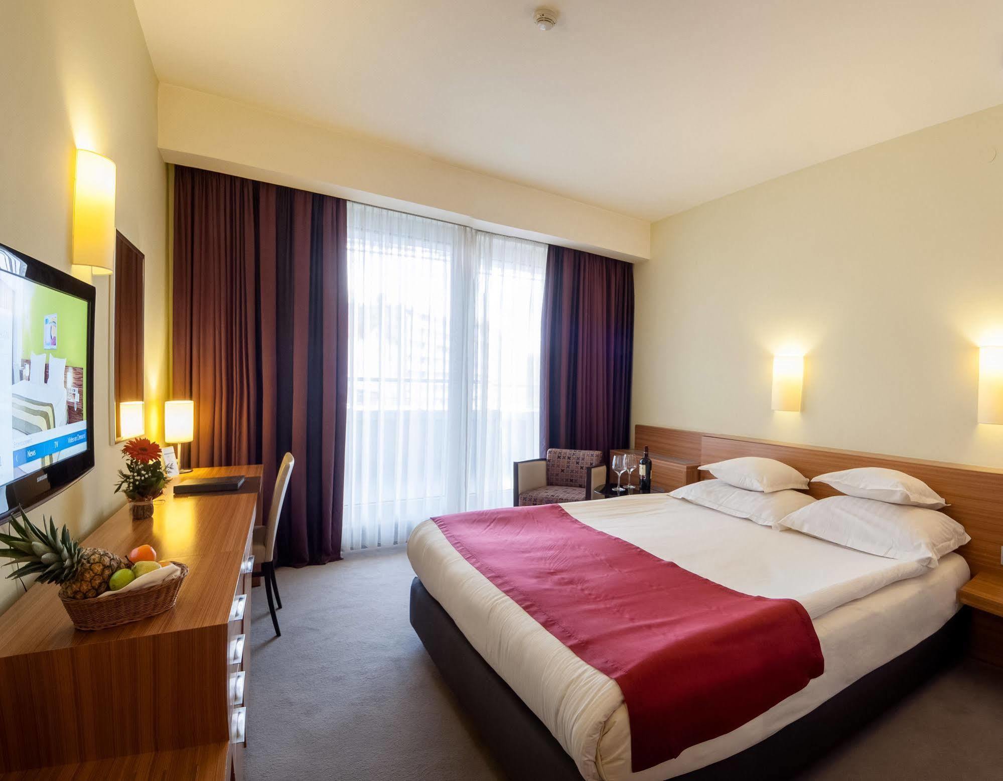 Nobel Design Hotel Beograd Bagian luar foto